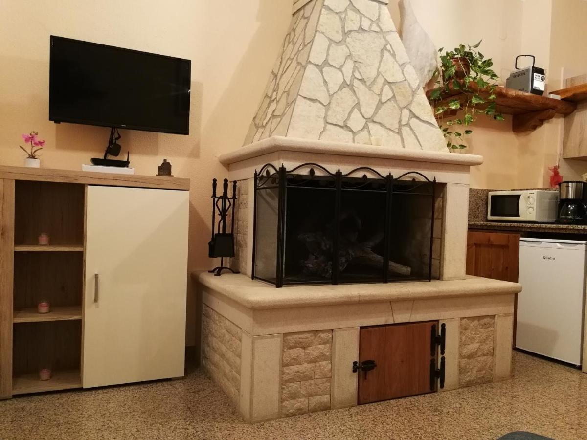 Apartman Fachin โมโตวุน ภายนอก รูปภาพ